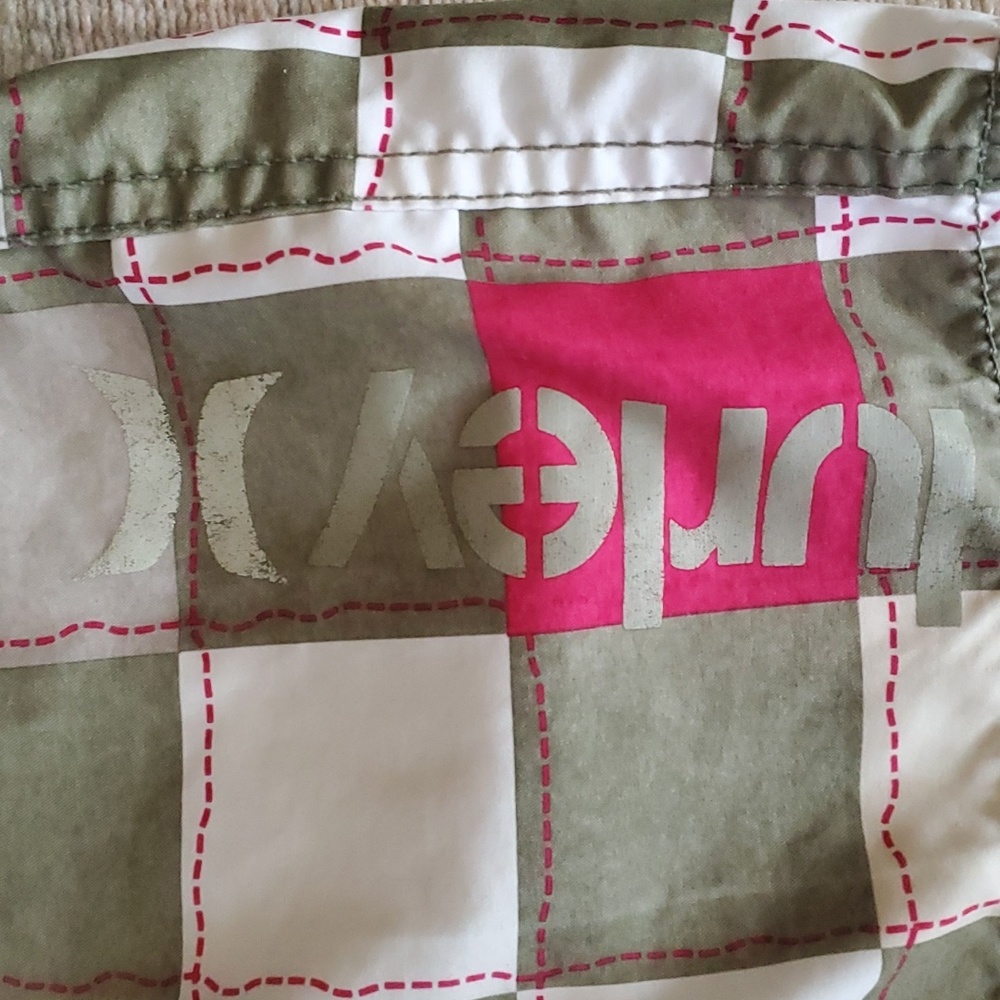 Hurley Checker Boardshorts 0 - Picture 2 of 10